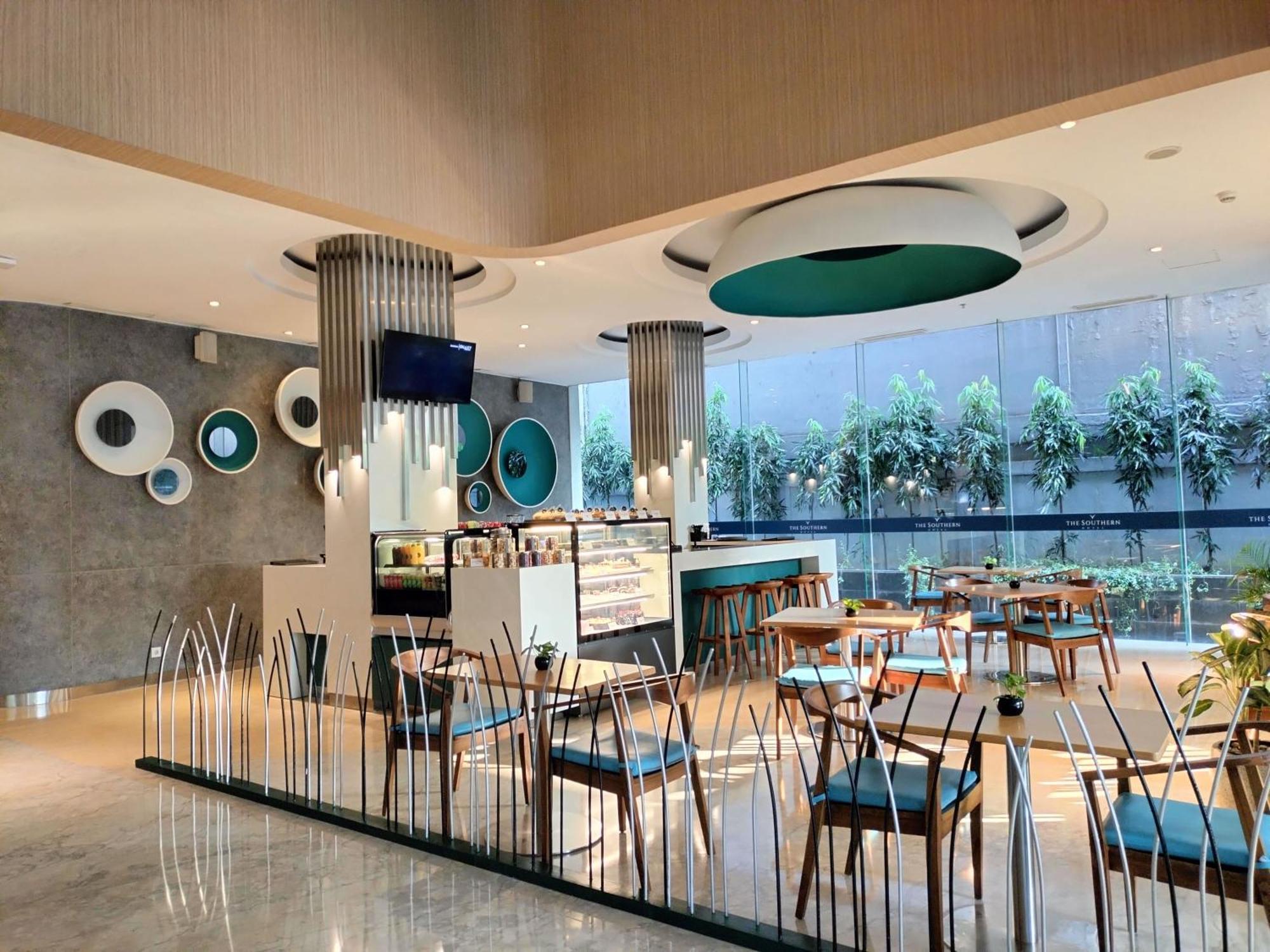 The Southern Formerly Ibis Styles Jemursari 4*